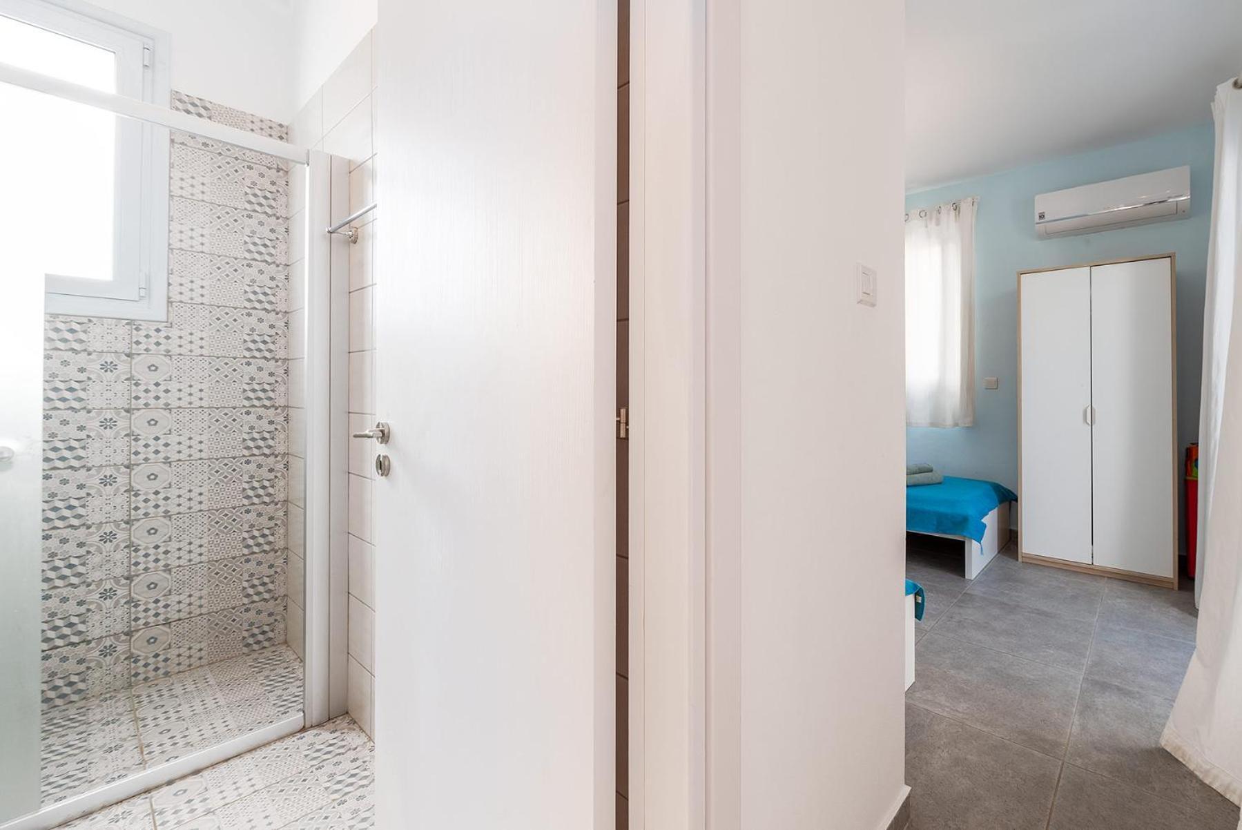 Blue Diamond Beach Villas Paphos Exterior photo