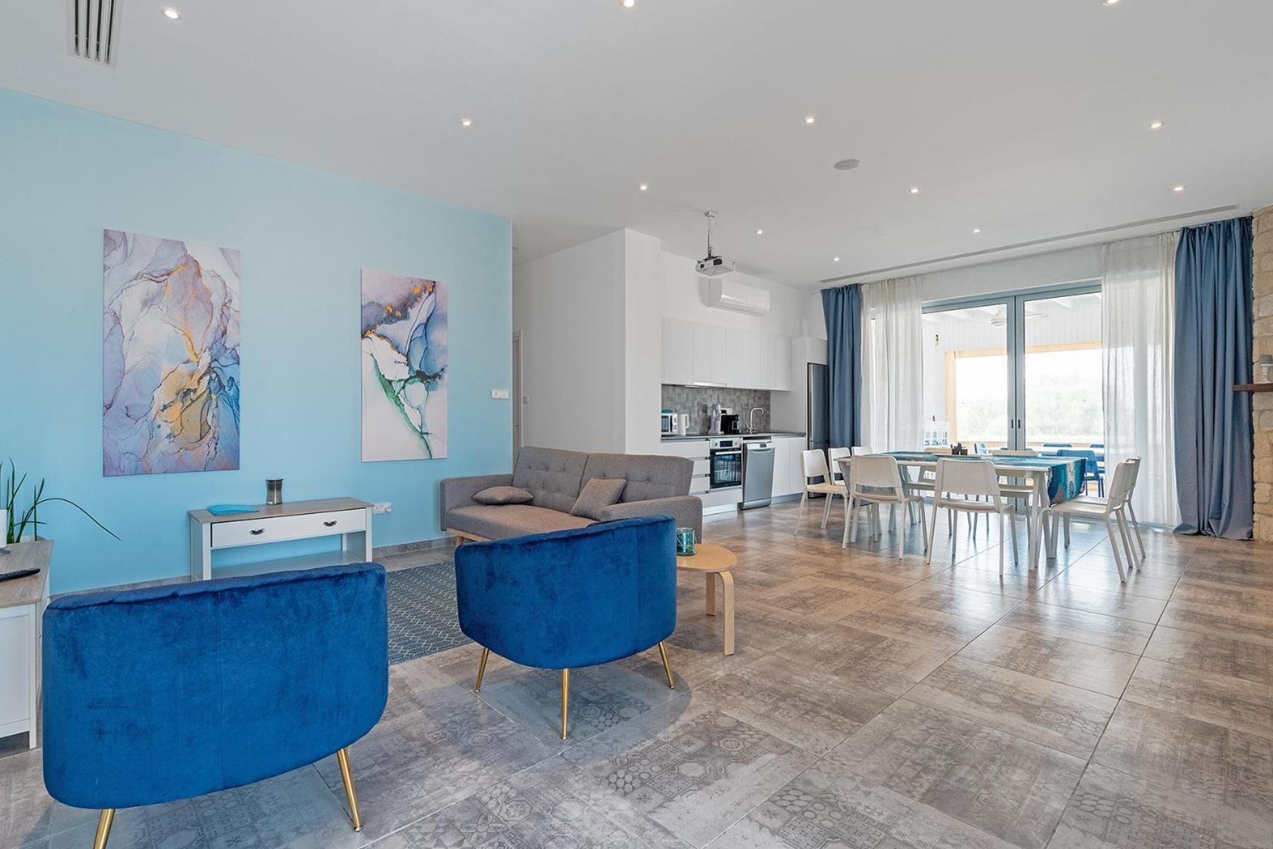 Blue Diamond Beach Villas Paphos Exterior photo